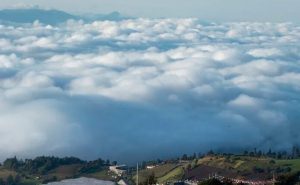 Mas-alla-de-las-nubes-1-696x429