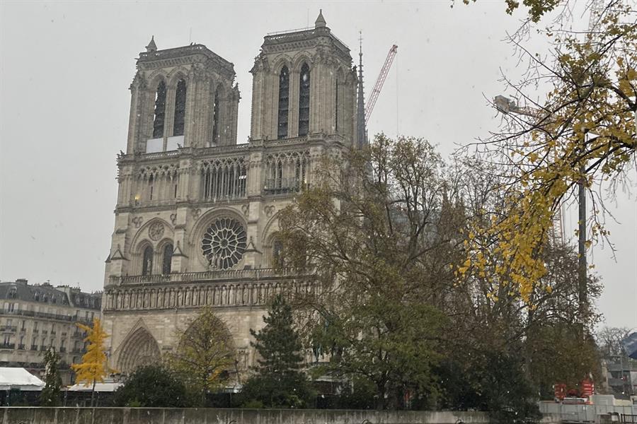 Arzobispo de París reabre oficialmente la catedral de Notre Dame