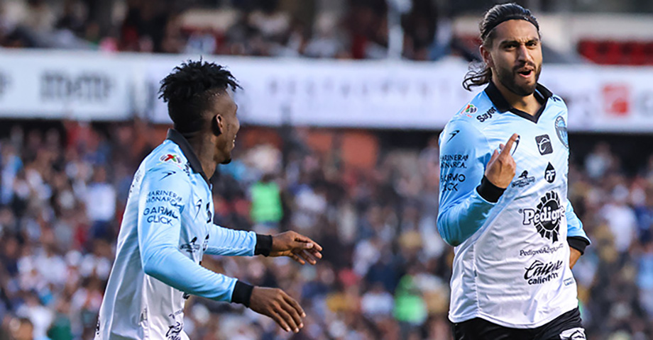 Querétaro vence a Pumas